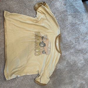 This is a medium slightly cropped American eagle graphic T-shirt.